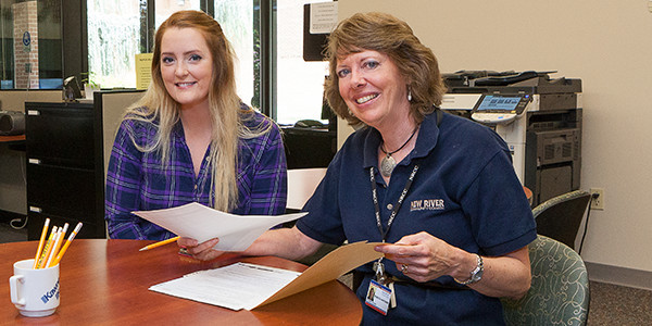 Photo of student advising session