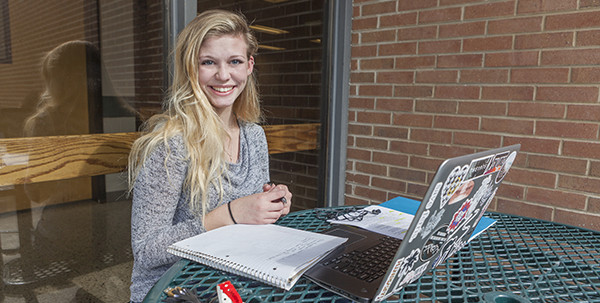 Photo of student advising session