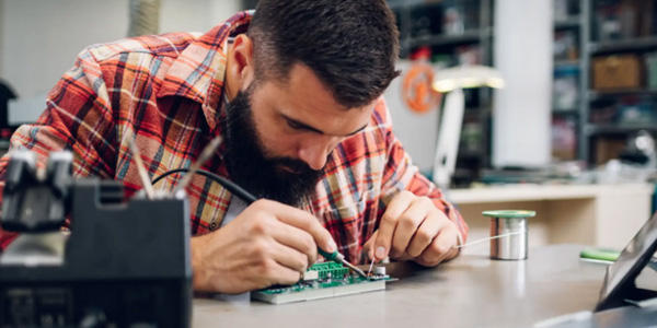 Graphic for Practical Electronics Technician Career Studies Certificate
