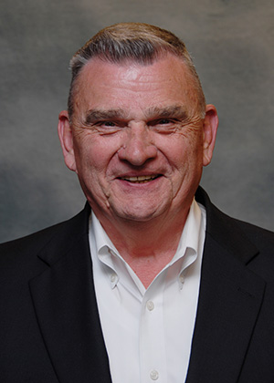 Headshot photo of Dr. Randall Edwards